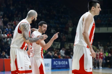 Zvezda zove navijače: PROTIV MORNARA BESPLATAN ULAZ!