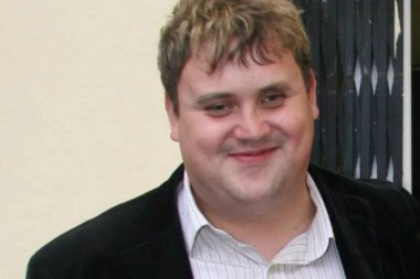 STRAŠNO! Slepom Slovencu nudili posao vozača!