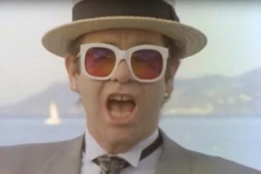 VREME JE DA SE KAŽE ZBOGOM: Elton Džon započinje OPROŠTAJNU TURNEJU, broj planiranih koncerata sve ostavio u šoku!