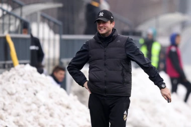 LALATOVIĆ SLAVI POBEDU RADNIČKOG: Izvinjavam se Nišlijama, nisam imao nameru nikoga da uvredim