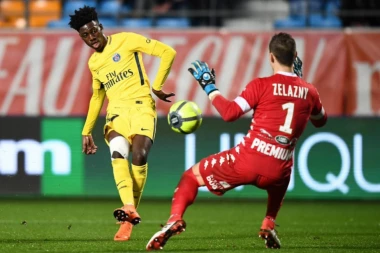 (VIDEO) PSŽ SLAVIO SA REZERVAMA: Sin predsednika Liberije debitovao za "svece"