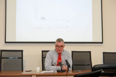 GIK: SNS osvojio 64 mandata, još tri liste prešle cenzus