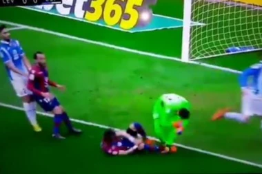 (VIDEO) Strašan sudar glavama na meču Espanjol - Levante