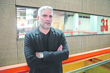 Slovenački glumac o nehumanim uslovima rada: GLOGI JE IZGOREO NA SCENI