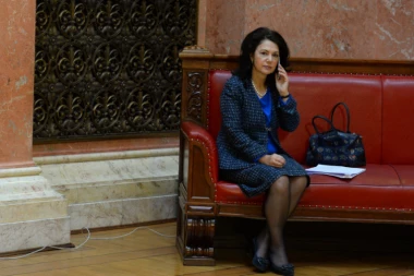 SANDA RAŠKOVIĆ: Postoje dokazi da su glasovi kupovani za 2.000 dinara!