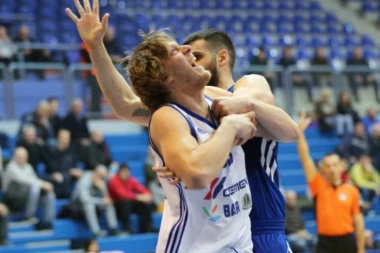 (VIDEO) Luković slavio titulu Mornara uz "grobarske" pesme!