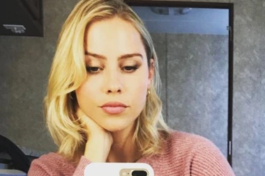 MLADA GLUMICA IZGUBILA BEBU!