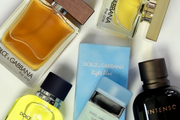 Svaka kopija bi da bude ko original, ali postoji način kako da otkrijete lažni parfem