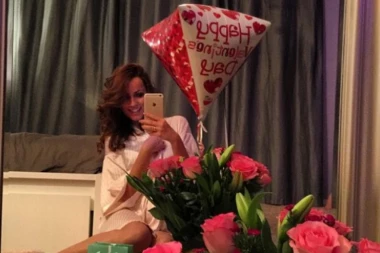 Voditeljka se porodila!