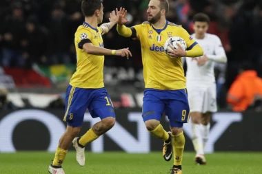 Ne mogu više da ga trpe: Juve tera Iguaina!