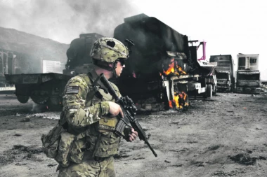 AMERIKANCI PLANIRALI "PUSTINJSKU OLUJU" U SRBIJI: CIA NAM PAKOVALA HEMIJSKO ORUŽJE KAO SADAMU