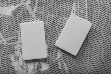 (VIDEO) Ovaj telefon vam ne da da uz njega PROTRAĆITE ŽIVOT!