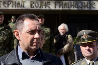 VULIN U VOJNOJ GIMNAZIJI podržao buduću snagu Srbije!