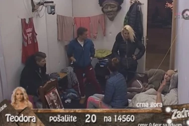 (VIDEO) Optužili je da ima silikone, A SAD JOJ ISPIPALI GRUDII!