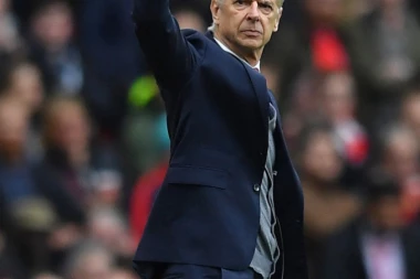 E, TO JE POŠTOVANJE NA "TRAFORDU": Slavlje Junajteda i aplauzi za rivala sa kojim su "ratovali" 22 godine