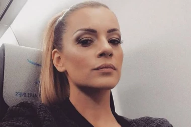 Hitno operisana: Jeleni Kostov pozlilo!