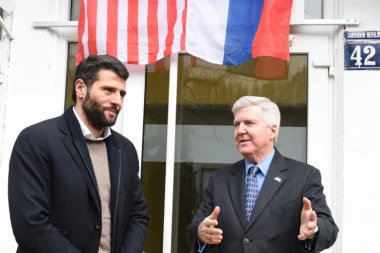 RASPLET KLUPKA MULJANJA: Šapić unapredio uhapšenog inspektora, a znao da je POD ISTRAGOM!