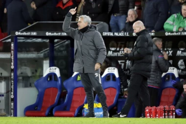 De Bure, bolje da si ćutao: MURINJO OŠTRO ODGOVORIO HOLANĐANINU NA PROZIVKE!