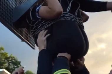 (VIDEO) DA LI JE OVO NAJGLUPLJA DEVOJKA NA SVETU?