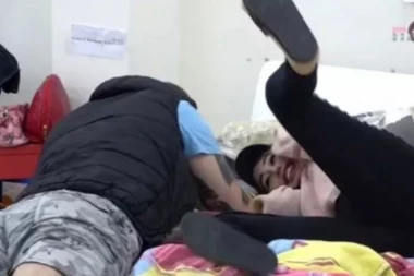(VIDEO) Vratili se na staro: JANJUŠ I ANA OPET ZAJEDNO U KREVETU!