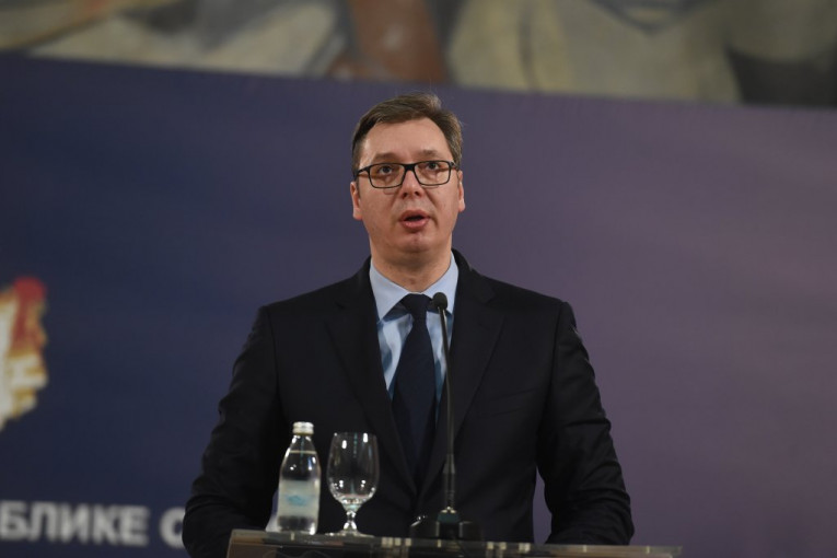 PLEMENITA VEŠTINA: Predsednik Vučić razgovarao sa čelnicima našeg i ruskog boksa