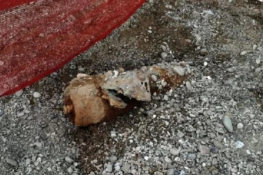 DRAMA U ITALIJI: Pronađena BOMBA - evakuisano 23.000 ljudi!