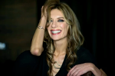 RIM U ZNAKU SLAĐANE TESLE: Srpski supermodel osvojio Italiju