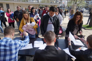 KREĆE BITKA ZA VRTIĆE