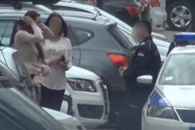 SNIMAK INCIDENTA SA ANABELOM: Pevačici skočio pritisak pa zvali HITNU POMOĆ!