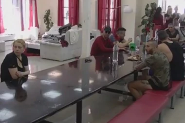 KONAČNO JE SE OTARASILI: Učesnica koju MRZE NAPUSTILA ZADRUGU!