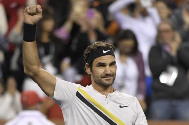 Federer u polufinalu Indijan Velsa
