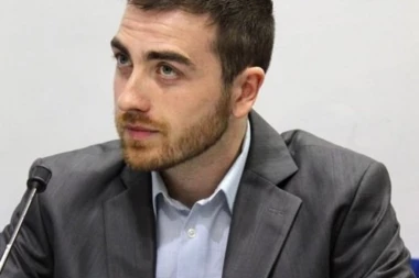 RASPADA SE DJB: Miloš Bošković vratio mandat