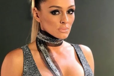 ŠOK OTKRIĆE! Anabela Atijas izgubila blizance!