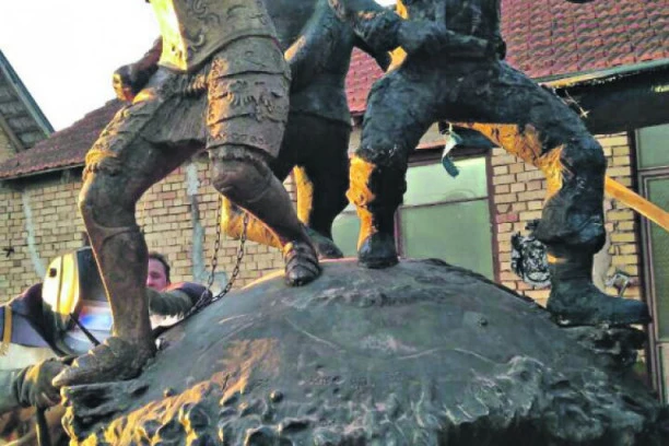 Počelo postavljanje spomenika herojima sa Košara