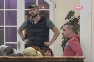 (VIDEO) Janjuš nasrnuo na Baneta, obezbeđenje reagovalo!