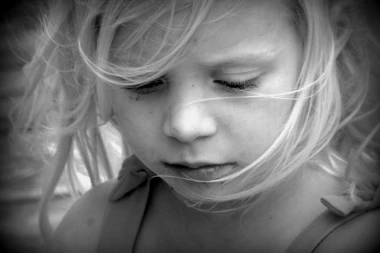 SKANDAL u Kragujevcu: Centar za socijalni rad starateljstvo poverio majci, uprkos veštačenju i želji devojčice da živi sa ocem