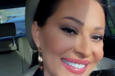 Ceca raspametila Pinkovu zvezdu!