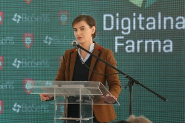 SRBIJA - LIDER PROIZVODNJE: Brnabićeva otvorila prvu digitalnu farmu u regionu!