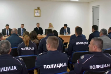 REALNO STANJE NA TERENU: Evo kako je unapređena srpska policija!