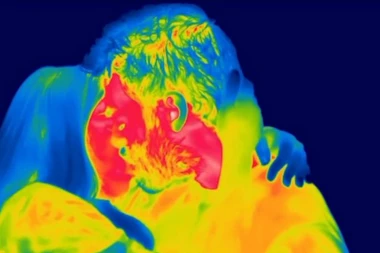 (VIDEO 18+) KAKO IZGLEDAMO NA TERMALNOJ KAMERI: Od seksualnog uzbuđenja do ispijanja kafe!