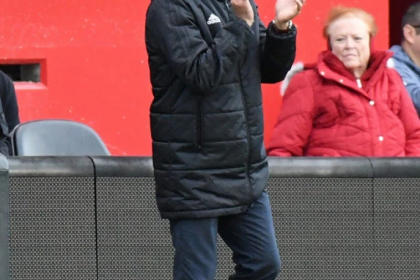 Veliki povratak Veljka Paunovića u evropski fudbal!