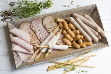 MNOGO SU ŠTETNE ZA ORGANIZAM: Ovo je spisak od 5 namirnica koje treba da izbegavate u širokom luku!