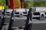 ŠOKANTNA SCENA U AUTOBUSU! Baba uzela sedište trudnici na liniji 16, usledio HLADAN TUŠ!
