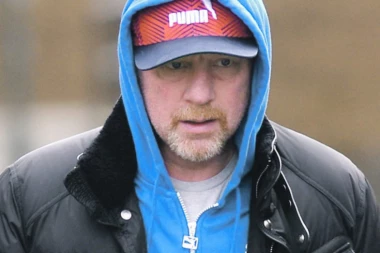 Bukti rat na Tviteru! Beker: Niče, ti si cinkaroš; Kirjos: Gluplji si nego što sam mislio