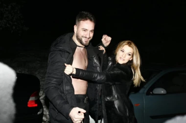 PEVAČICE POCEPALE MIJINOG DRAGOG: Pevač slavio ROĐENJE ĆERKE!