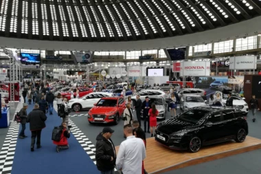 BEOGRADSKA AUTO-GROZNICA: Rekordan broj posetilaca za vikend