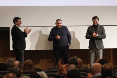 Goran Marković nagovara profesore FDU na Đilasove proteste, a živi od para naroda