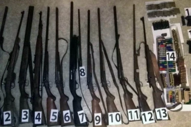 AURORA OČISTILA SRBIJU: Palo 270 krimosa, zaplenjeni droga i oružje!