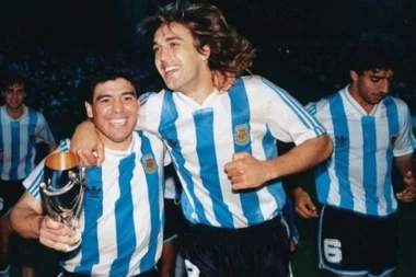 Da li će promeniti ploču posle Mundijala? BATISTUTA: Mesi nema harizmu Maradone koja nas je dovela do "Boginje"