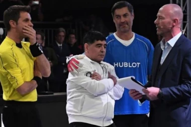 (VIDEO) Klajvert brutalno iskulirao Maradonu